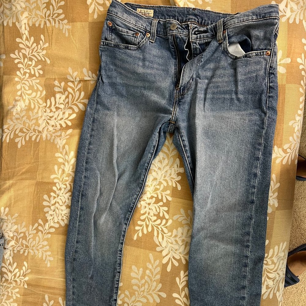 Levis 512 jeans